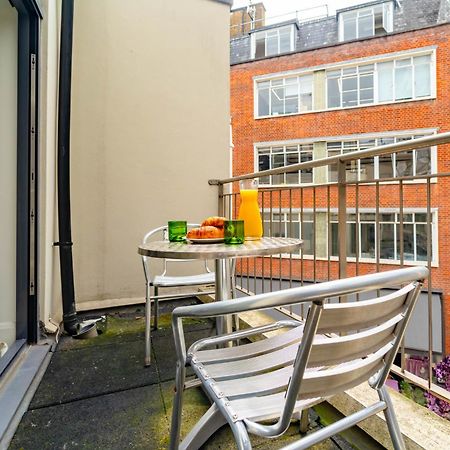 Spacious Apartment With A Balcony In Prime Location In Farringdon London Exterior photo