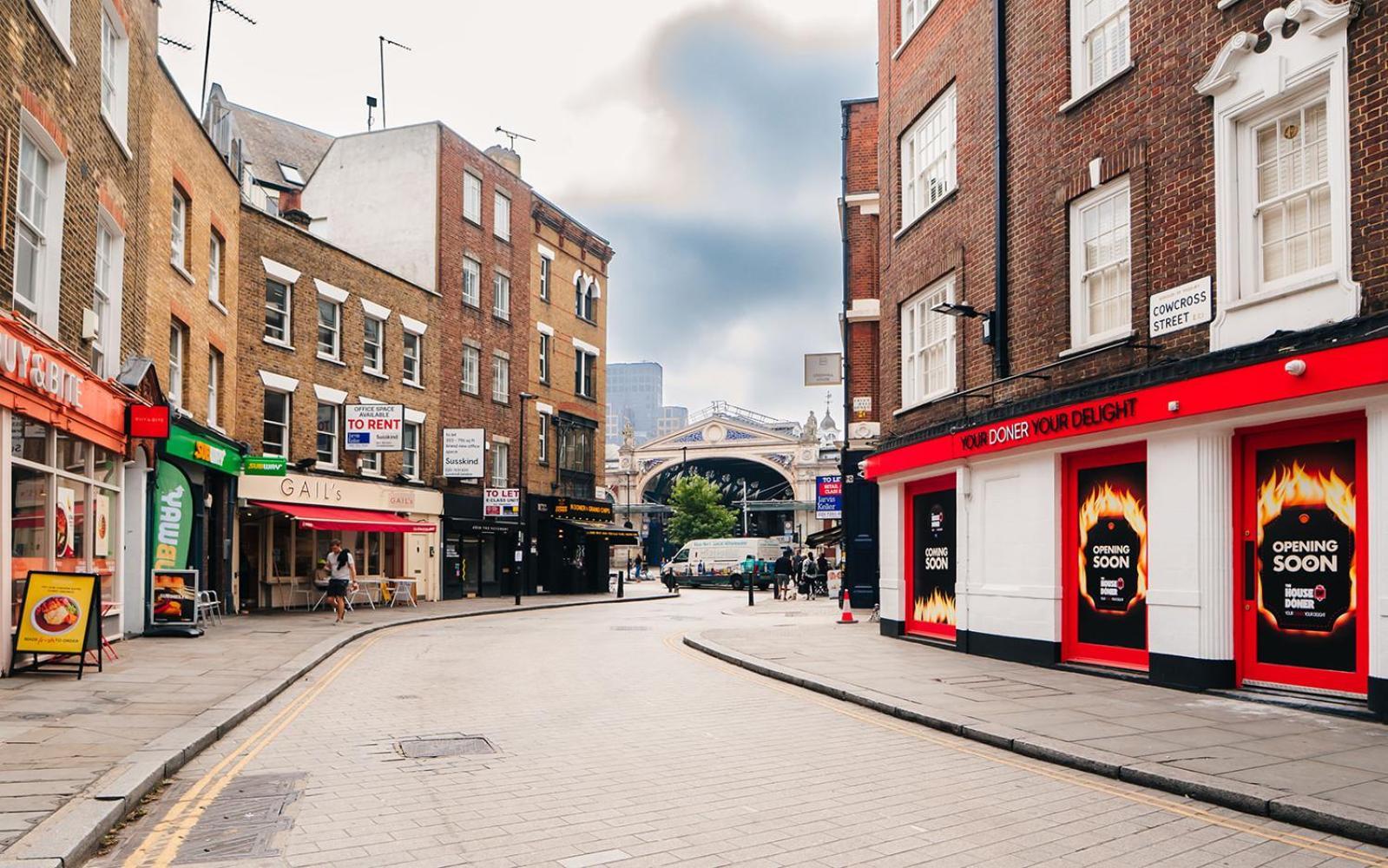 Spacious Apartment With A Balcony In Prime Location In Farringdon London Exterior photo